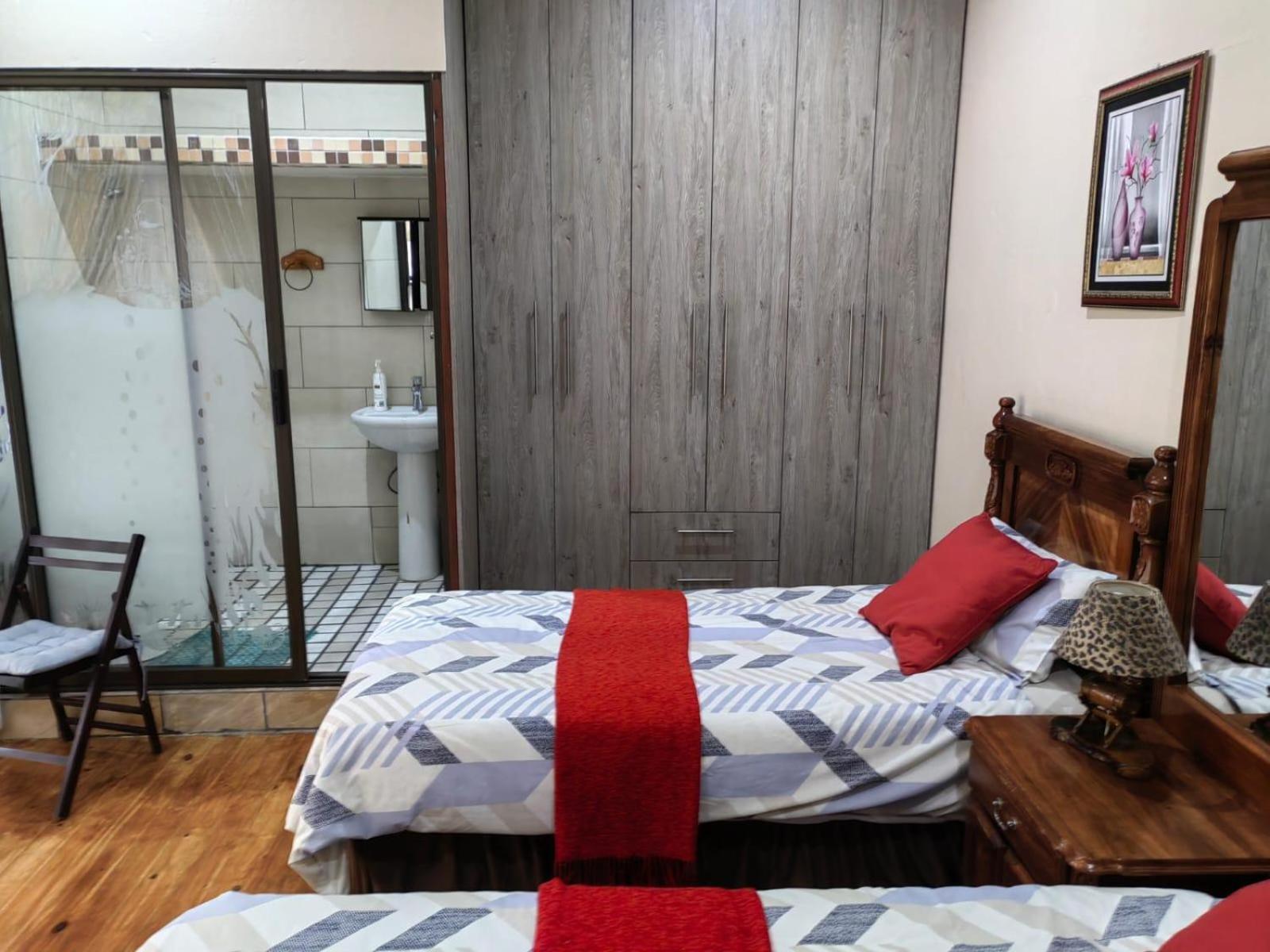 Sibahlenomhlambi Guesthouse Springs  Bagian luar foto