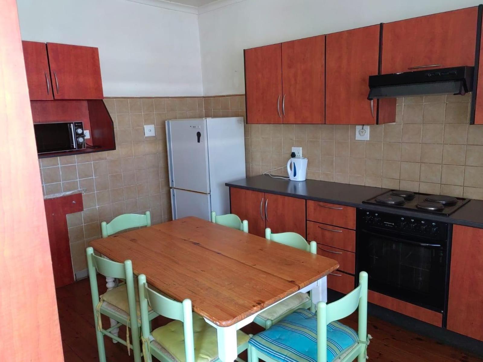 Sibahlenomhlambi Guesthouse Springs  Ruang foto