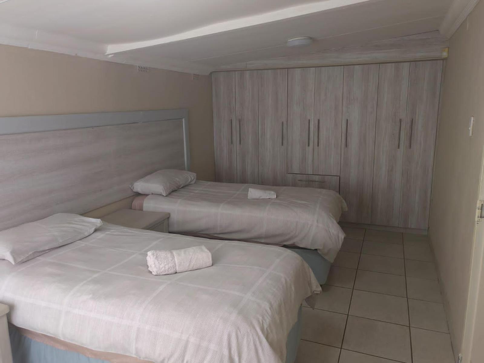 Sibahlenomhlambi Guesthouse Springs  Ruang foto
