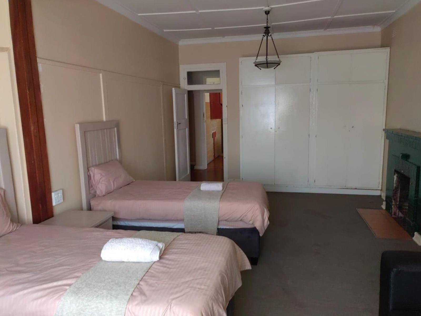 Sibahlenomhlambi Guesthouse Springs  Ruang foto