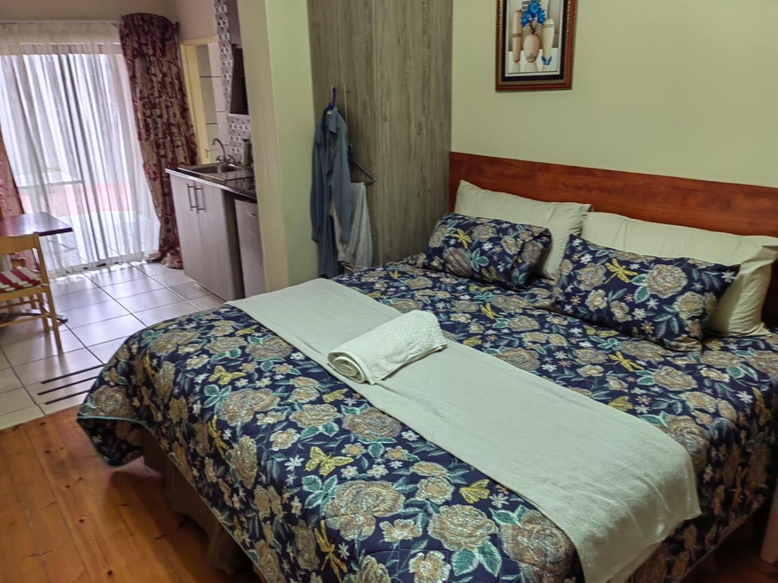 Sibahlenomhlambi Guesthouse Springs  Ruang foto