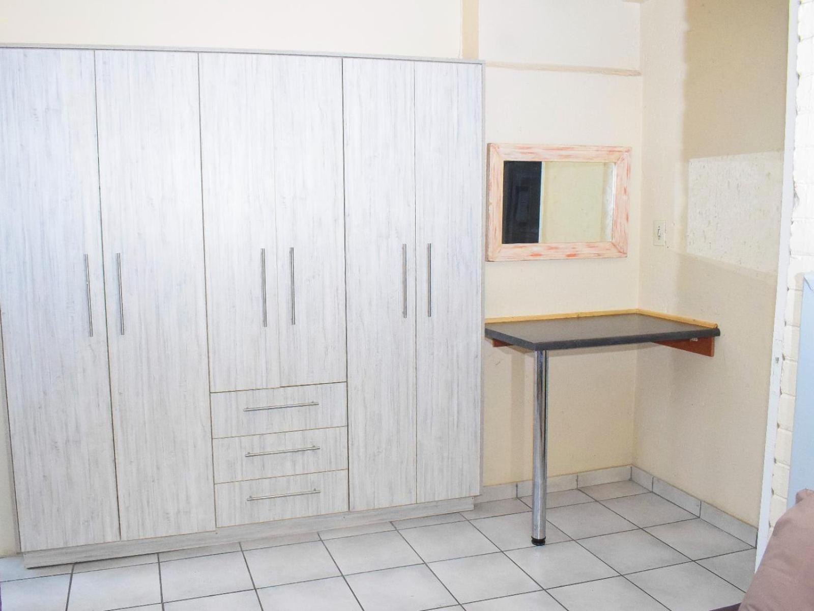 Sibahlenomhlambi Guesthouse Springs  Ruang foto